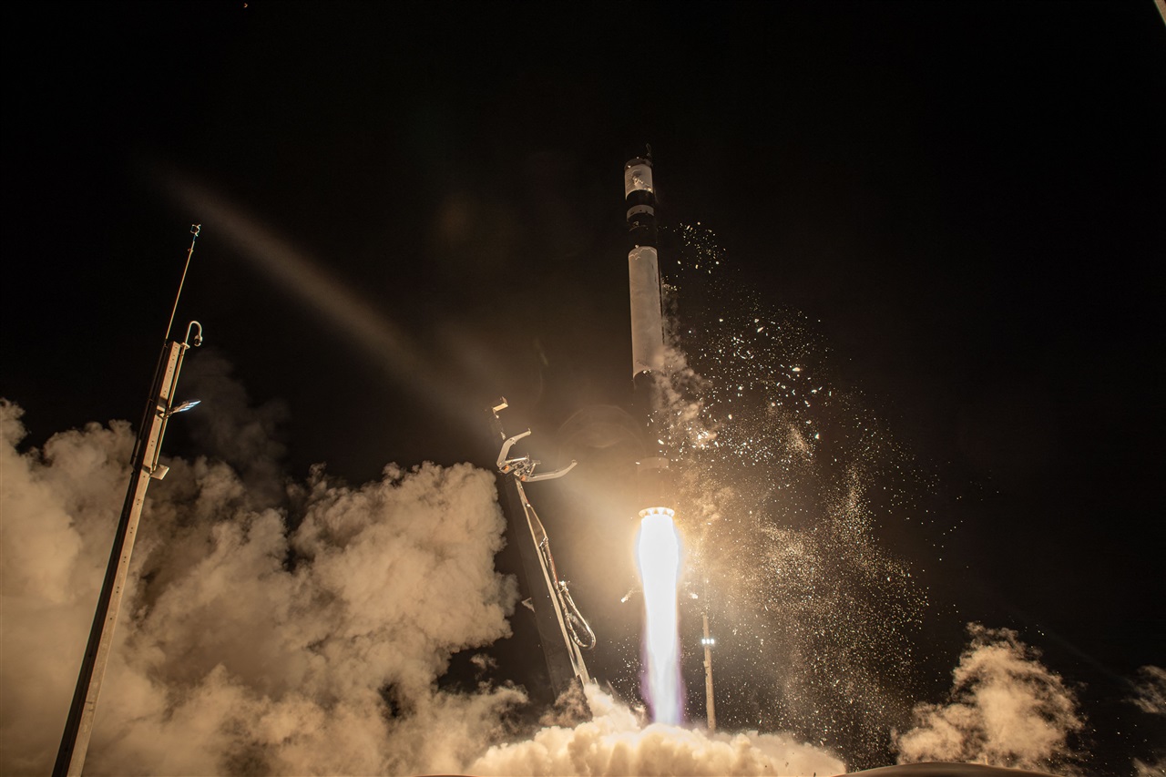 AI, laser e satelliti autonomi: la nuova corsa agli armamenti nello spazio
