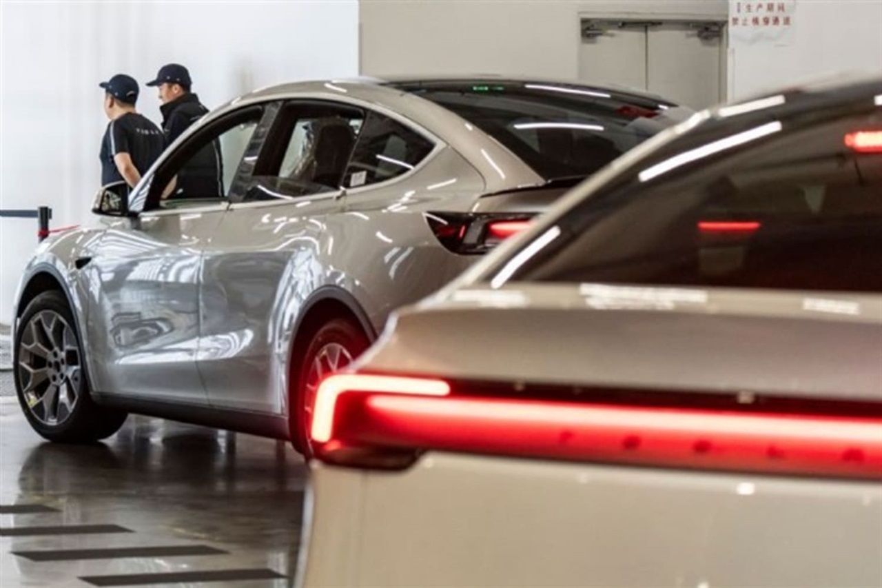 Tesla ramps up hiring for self-driving team in China