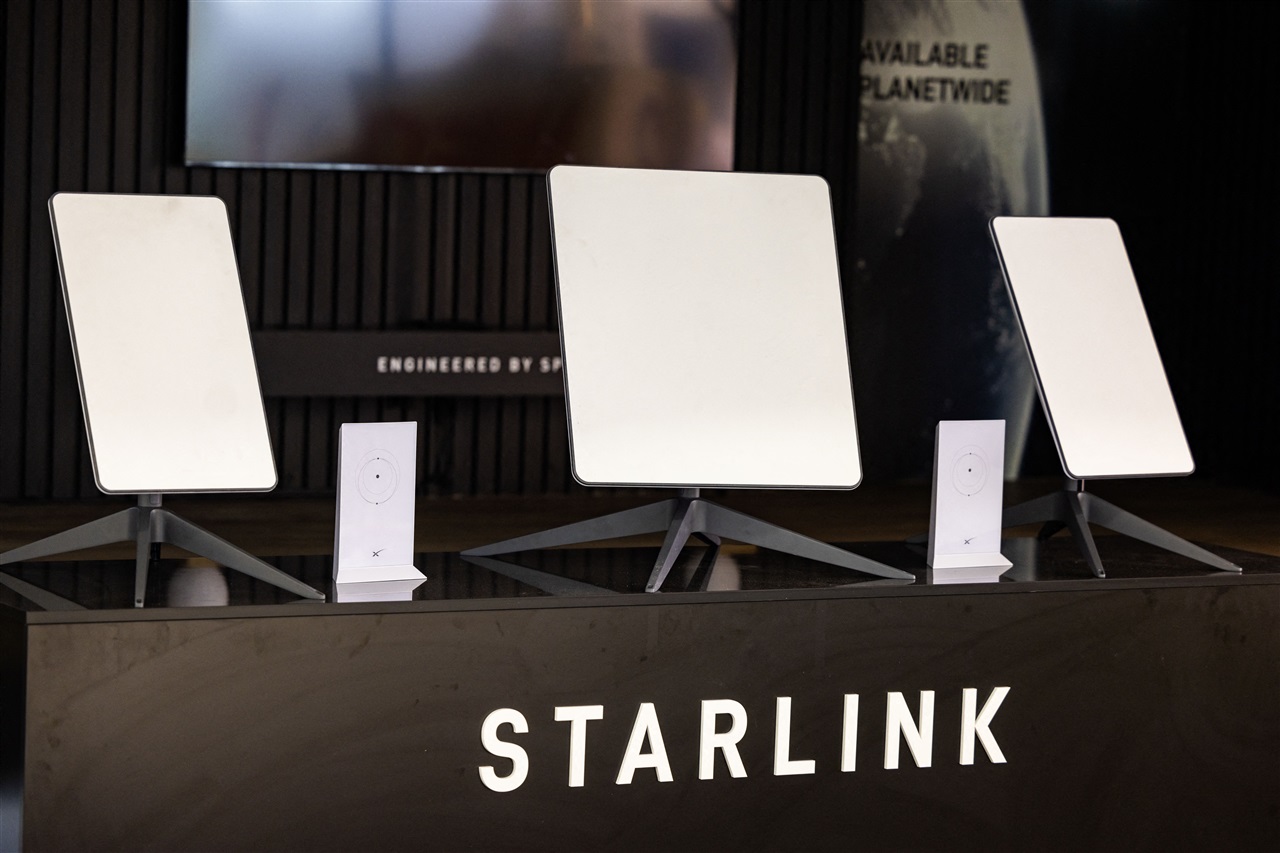 EU plans satellite spectrum shift that could open door to Starlink and Amazon