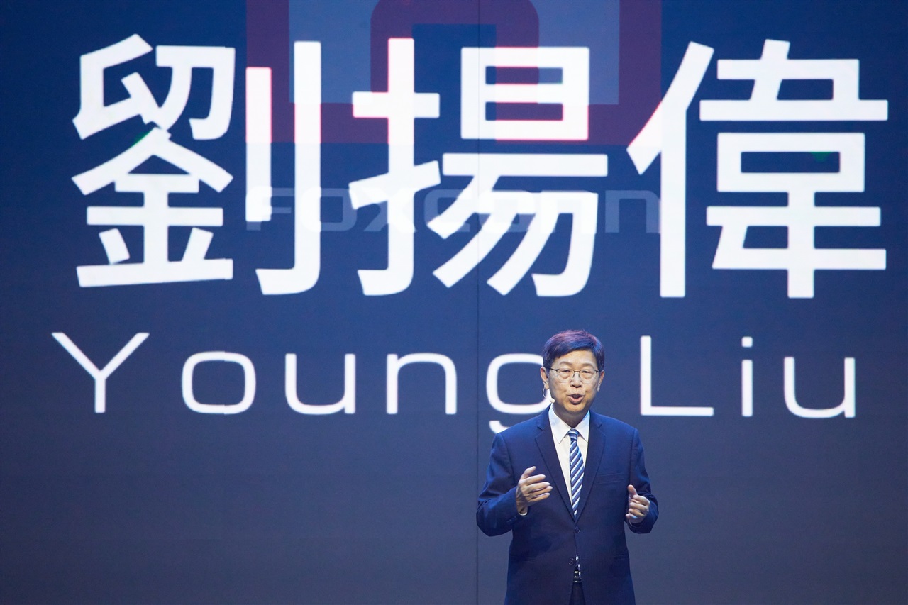 Foxconn accelera in Francia: nuovi investimenti in packaging chip e progetti AI