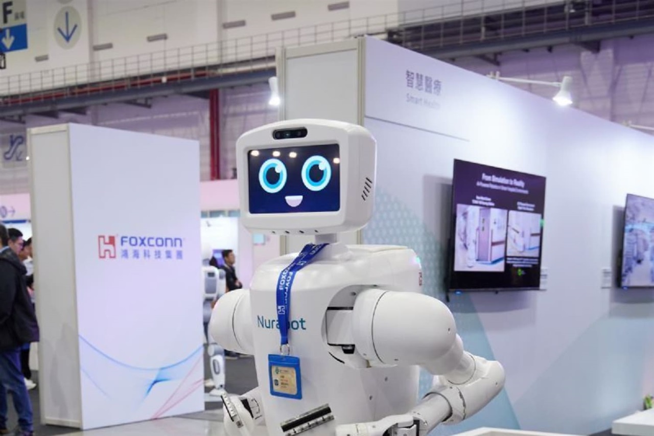 Foxconn e Nvidia: AI agentica e robotica infermieristica per gli ospedali di Taiwan