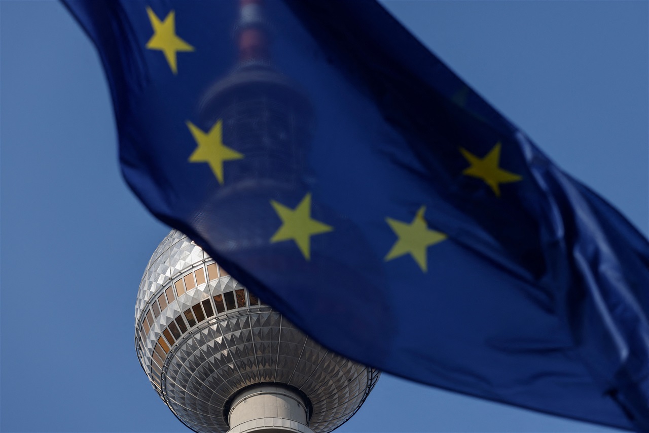 L'ambizione europea per una 'gigafactory' AI da 20 miliardi di euro rallenta