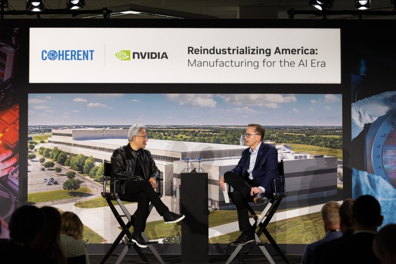 Nvidia sottolinea il ruolo del networking ottico, Coherent avvia impianto chip AI in Texas