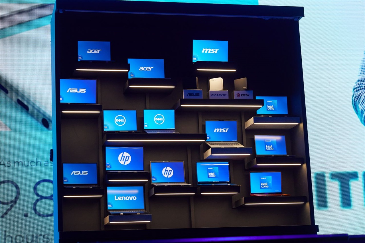 Spagna, Multiverse Computing spinge l'AI on-device per frenare i costi del cloud