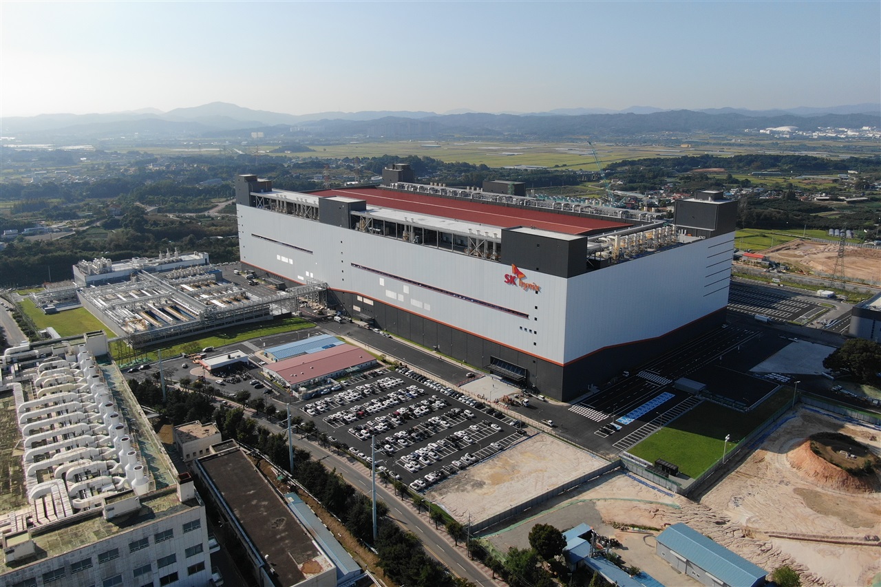 SK Hynix's US$29 billion Nasdaq plan puts capacity expansion in focus