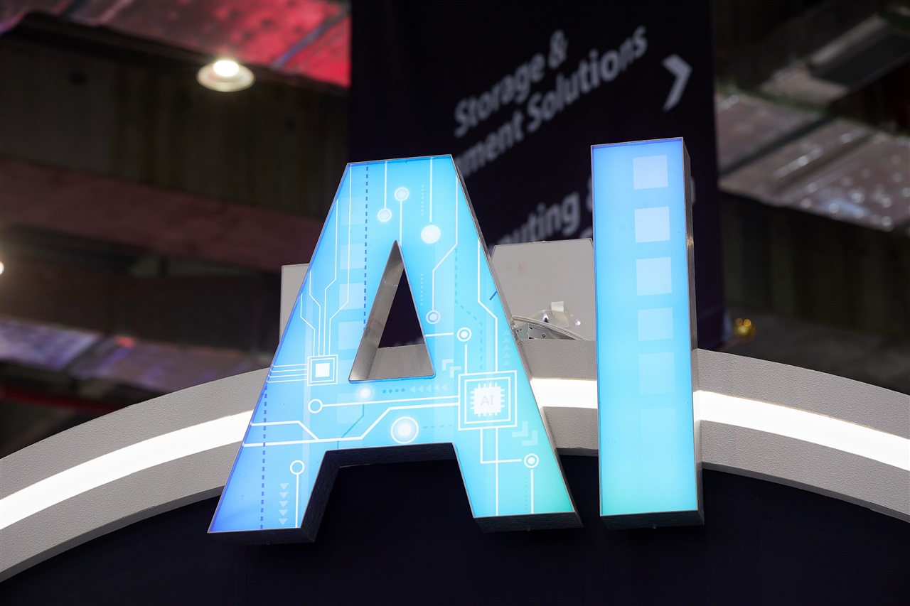 Domanda AI spinge i ricavi delle fonderie Foundry 2.0: +23% nel primo trimestre 2026