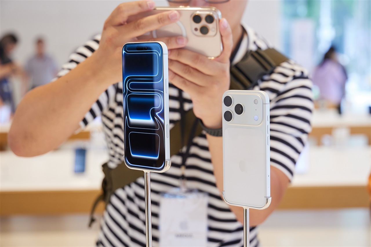 Apple plans five iPhone launches to capture market share…