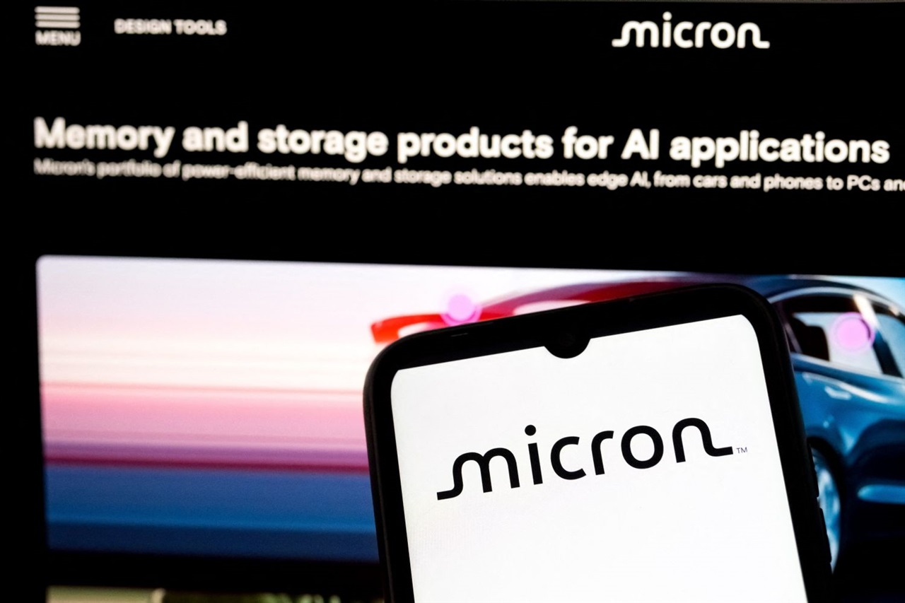 Micron's $250B memory push sharpens three-way race