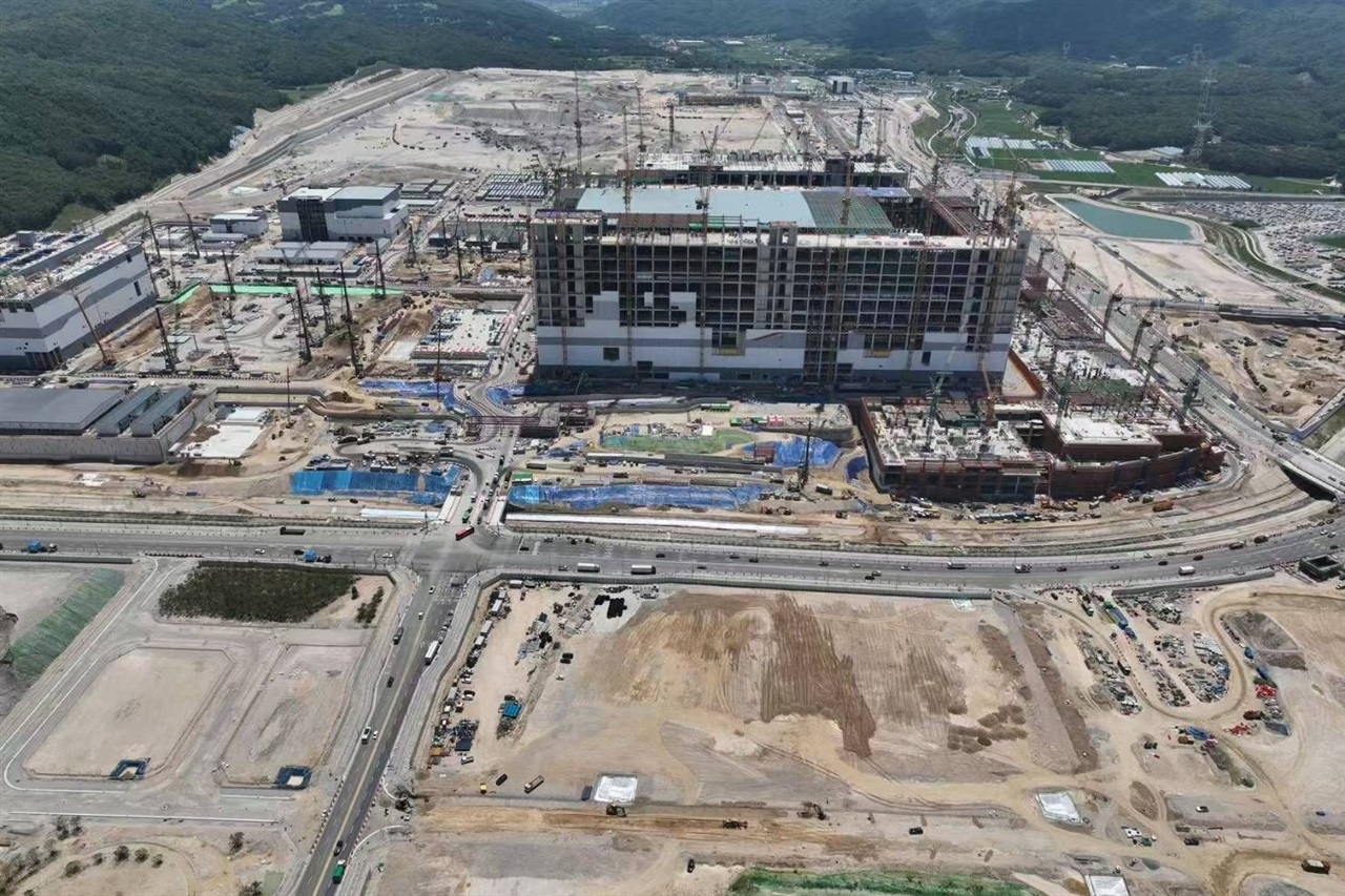Samsung e SK Hynix nel mirino di Washington: la memoria che alimenta l’AI entra nei giochi geopolitici