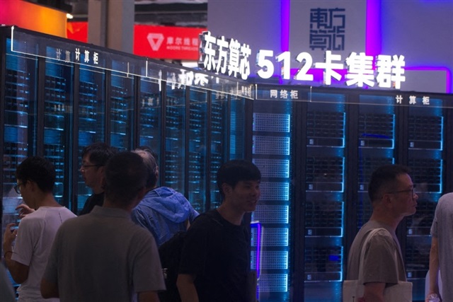 China's AI supernode race seeks systems edge through optics, packaging, and cloud scale