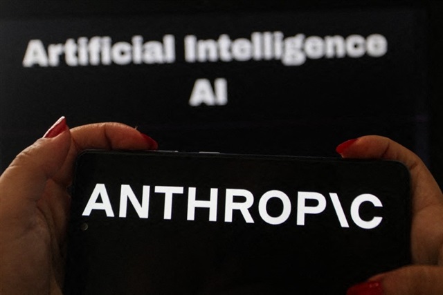Chinese AI labs close gap with Anthropic after Claude Code leak