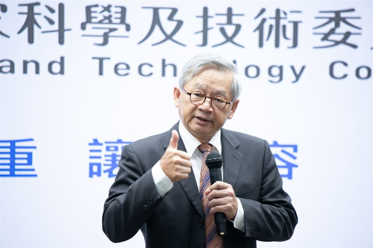 Taiwan builds senior-tech industry with AI, robotics for aging population