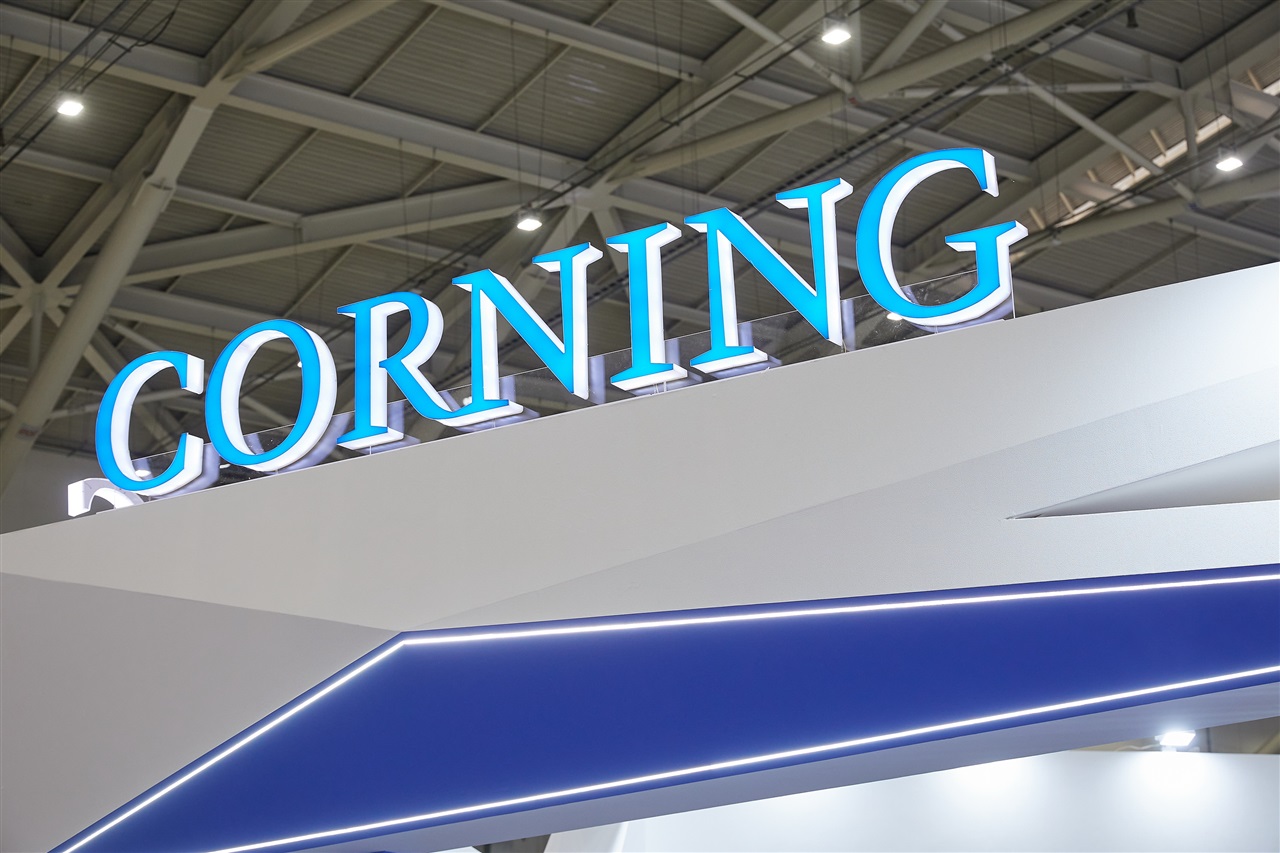 Corning bets on SiPh and CPO to drive AI data center growth