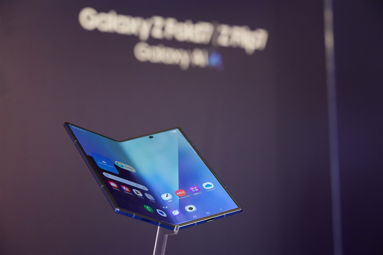 Samsung device business swings to loss in 2Q26 as memory boom drives up component costs
