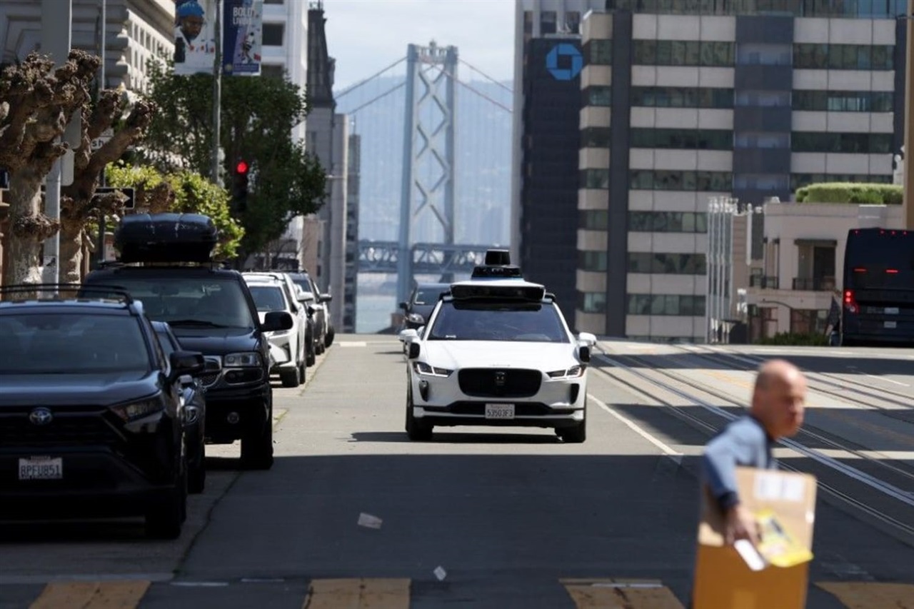 Waymo weighs ending Uber robotaxi role as app control battle intensifies