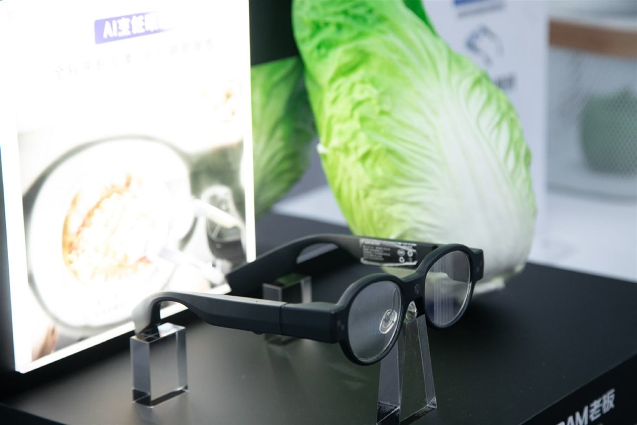 Microdisplay advances push AR glasses closer to mainstream adoption