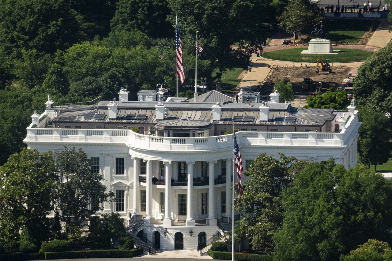 photo of Open weight models excluded from US frontier model review image