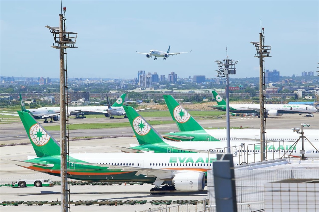Air freight tightens in Asia as tariff-driven ocean demand fades