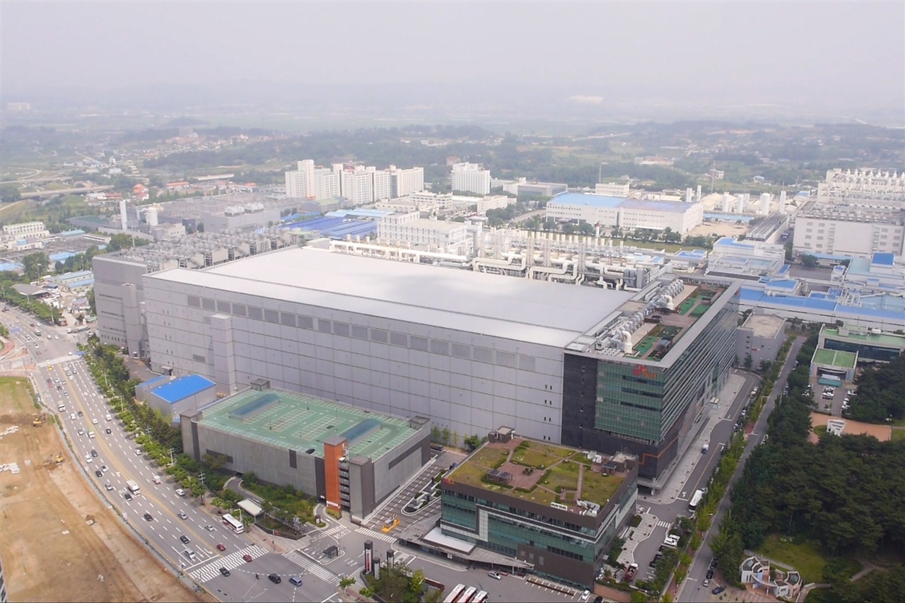 Ex-SK Hynix employee gets 18 months for leaking chip secrets…