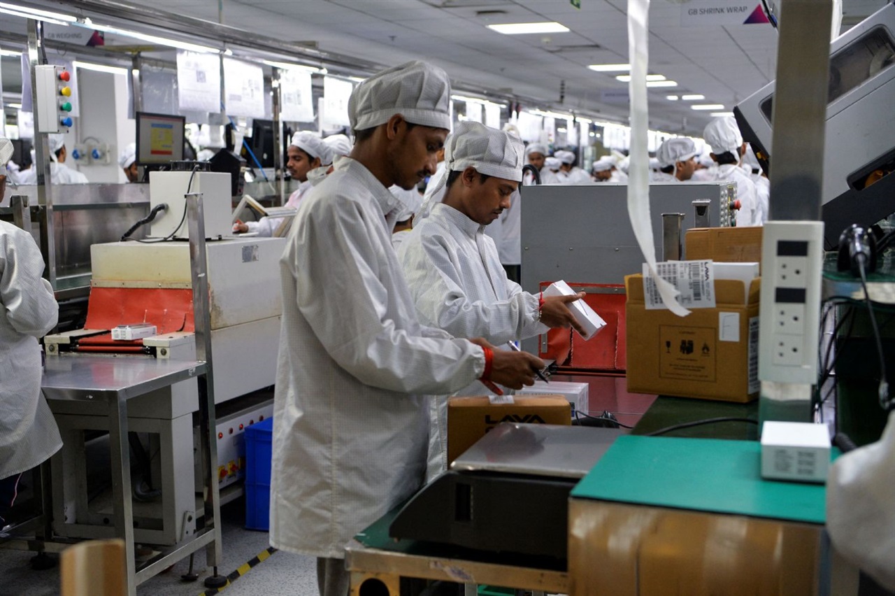China's tightening visa curbs test India's electronics manufacturing ambitions