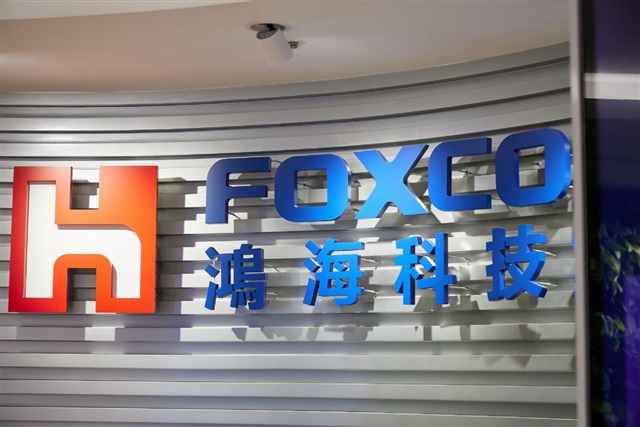 AI boom drives Foxconn past 40% of Taiwan-listed firms'…