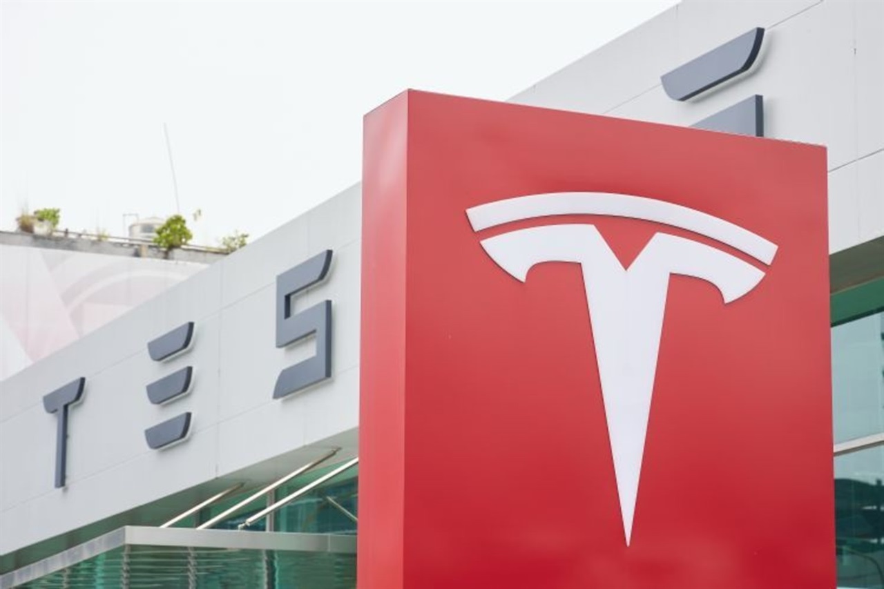 Tesla senior chip engineer joins DensityAI as in-house plans face more strain