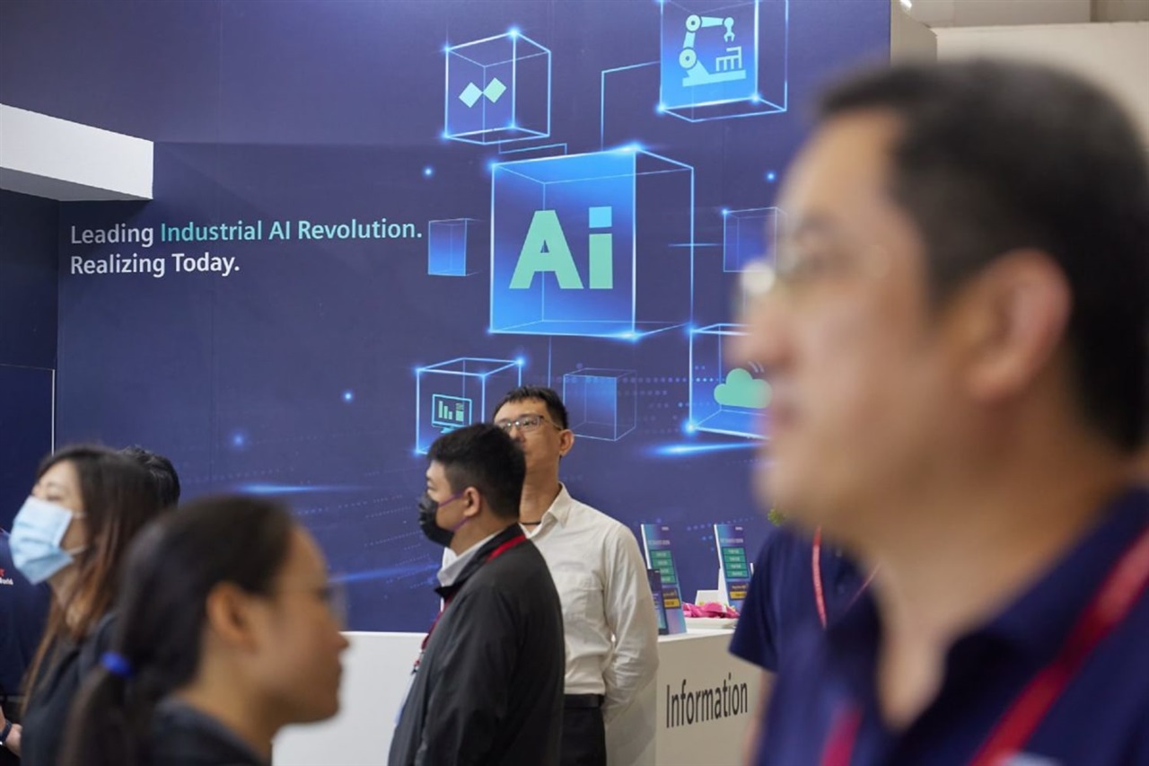 Goldman Sachs AI chief warns of cognitive decline