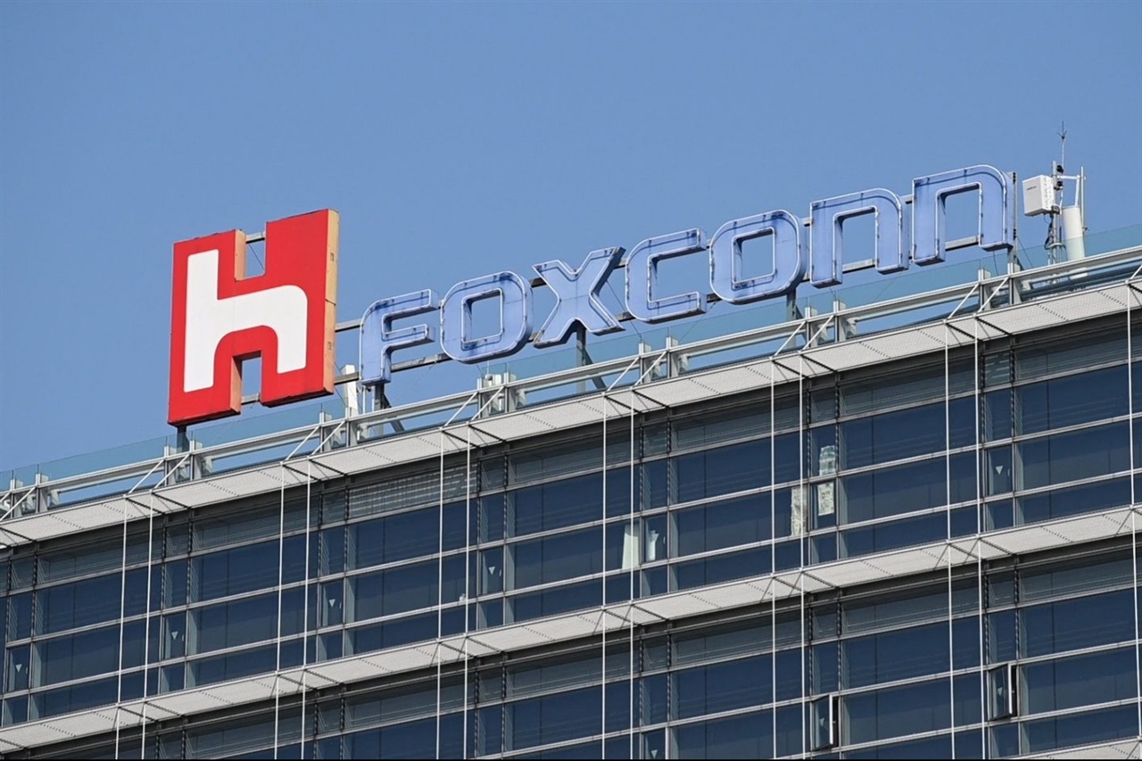 Foxconn reportedly weighs major India expansion as global…
