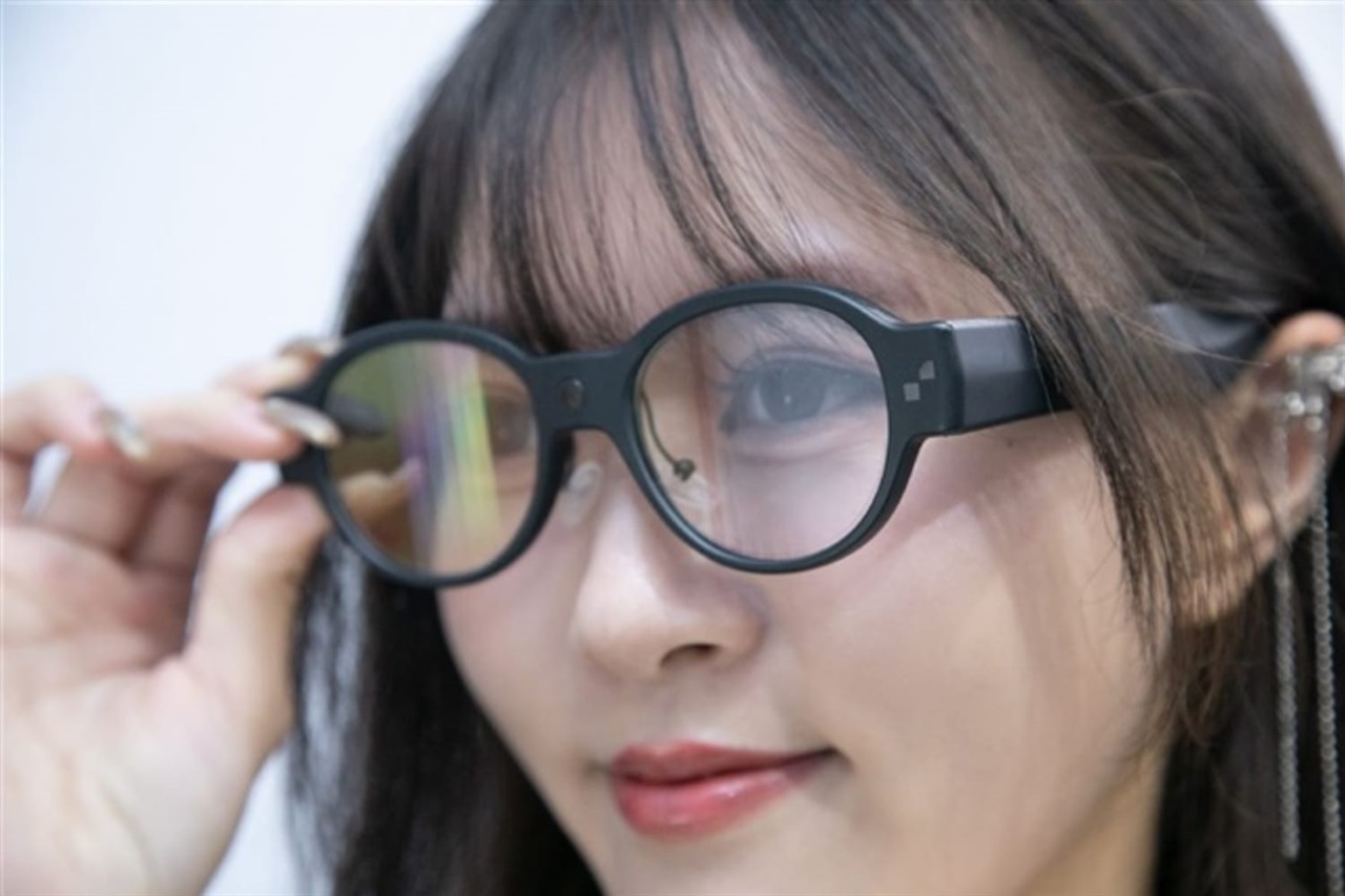 AI smart glasses race heats up as MEMS enable wearability