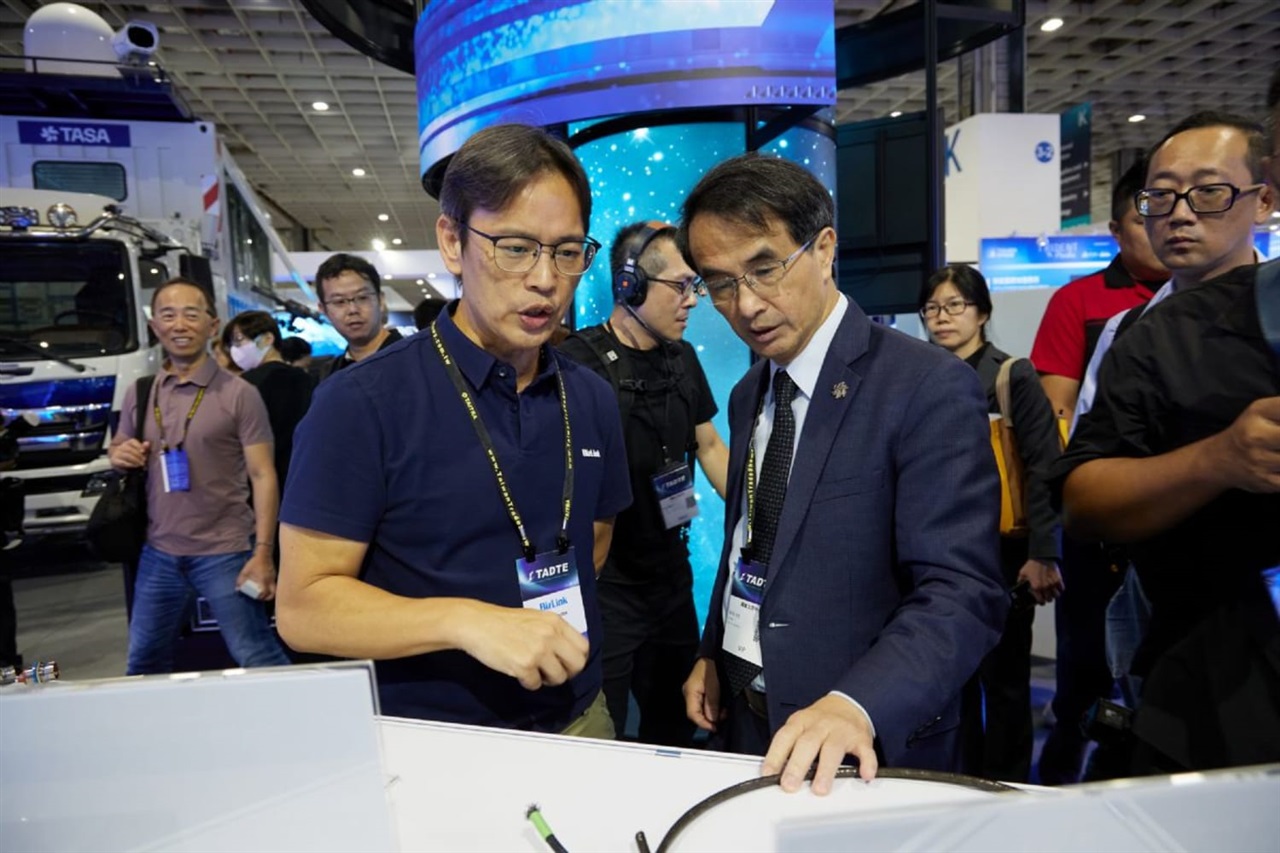 Taiwan satellite ground equipment output grows 13%, nears NT$300B