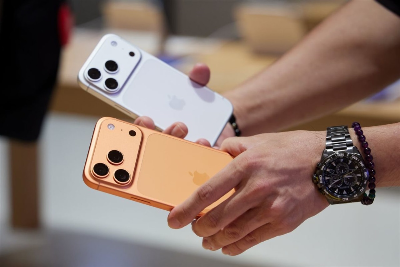 Apple may delay iPhone 18 base model to 1Q27