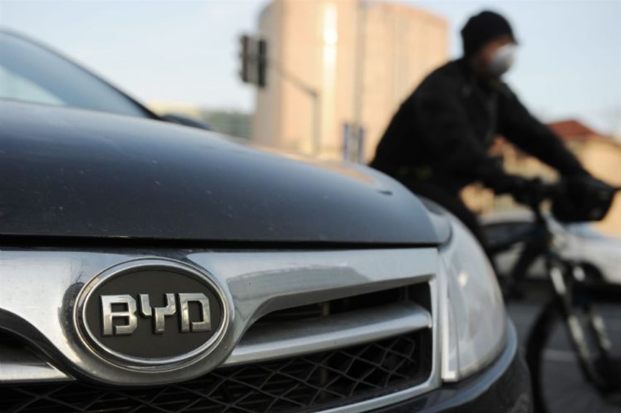 photo of China auto exports hold above 1 million as new energy shipments surge image