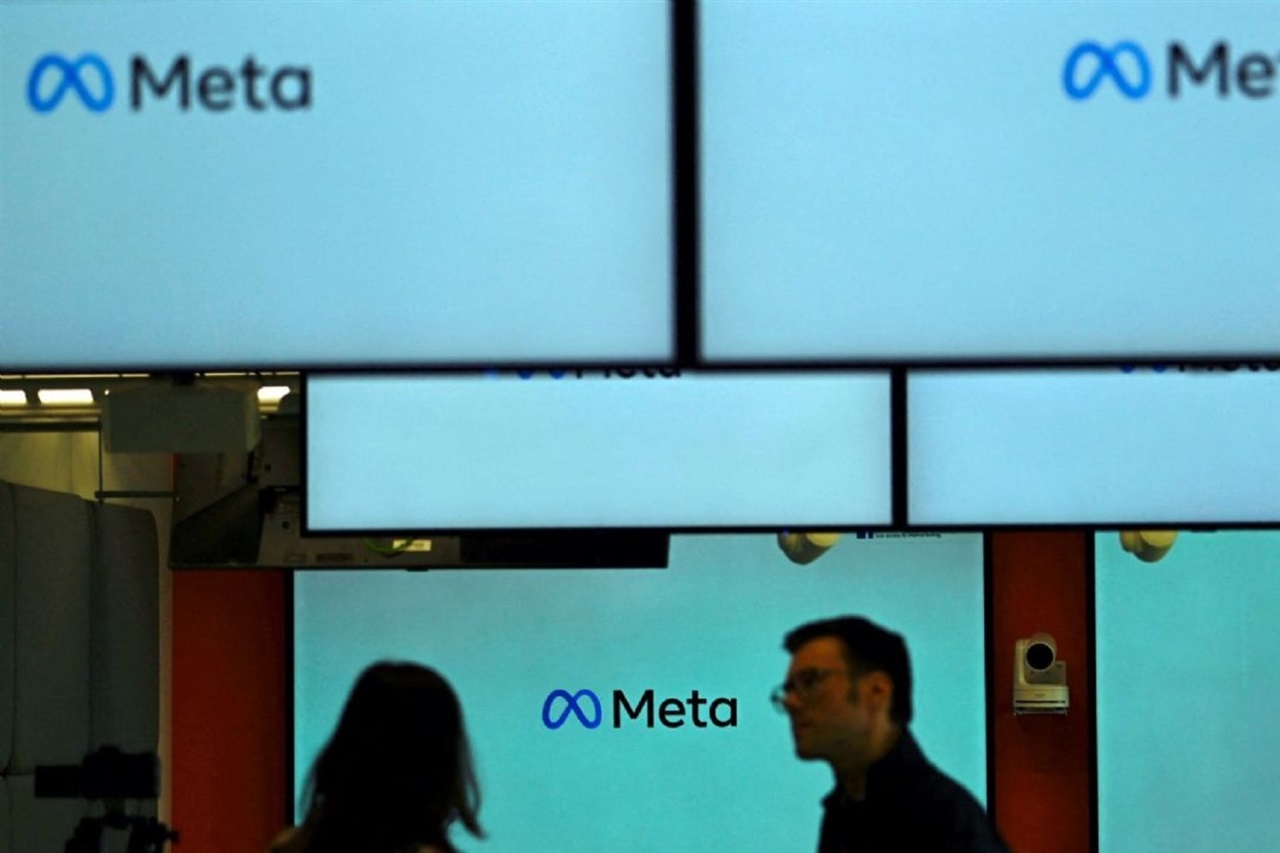 Meta loses key AI researcher after billion-dollar hiring push