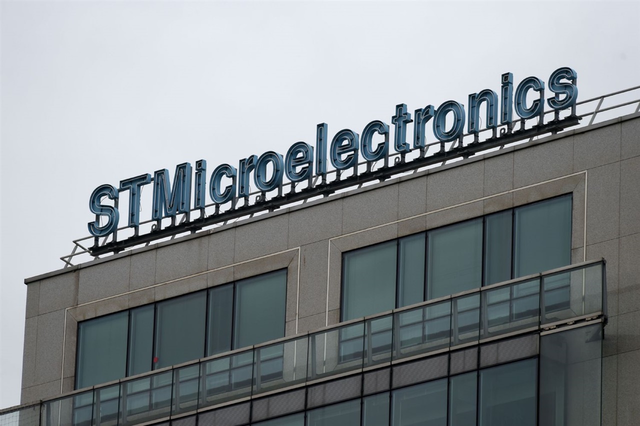 photo of STMicro sees AI sales accelerating as factory transfers hold key to margin recovery image