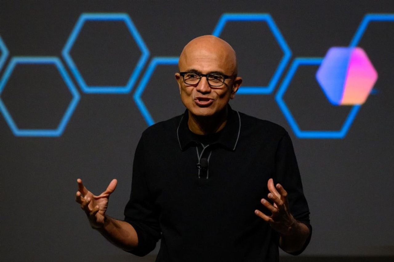 Глава Microsoft приглашён на ужин Трампа и Си на фоне споров об ИИ