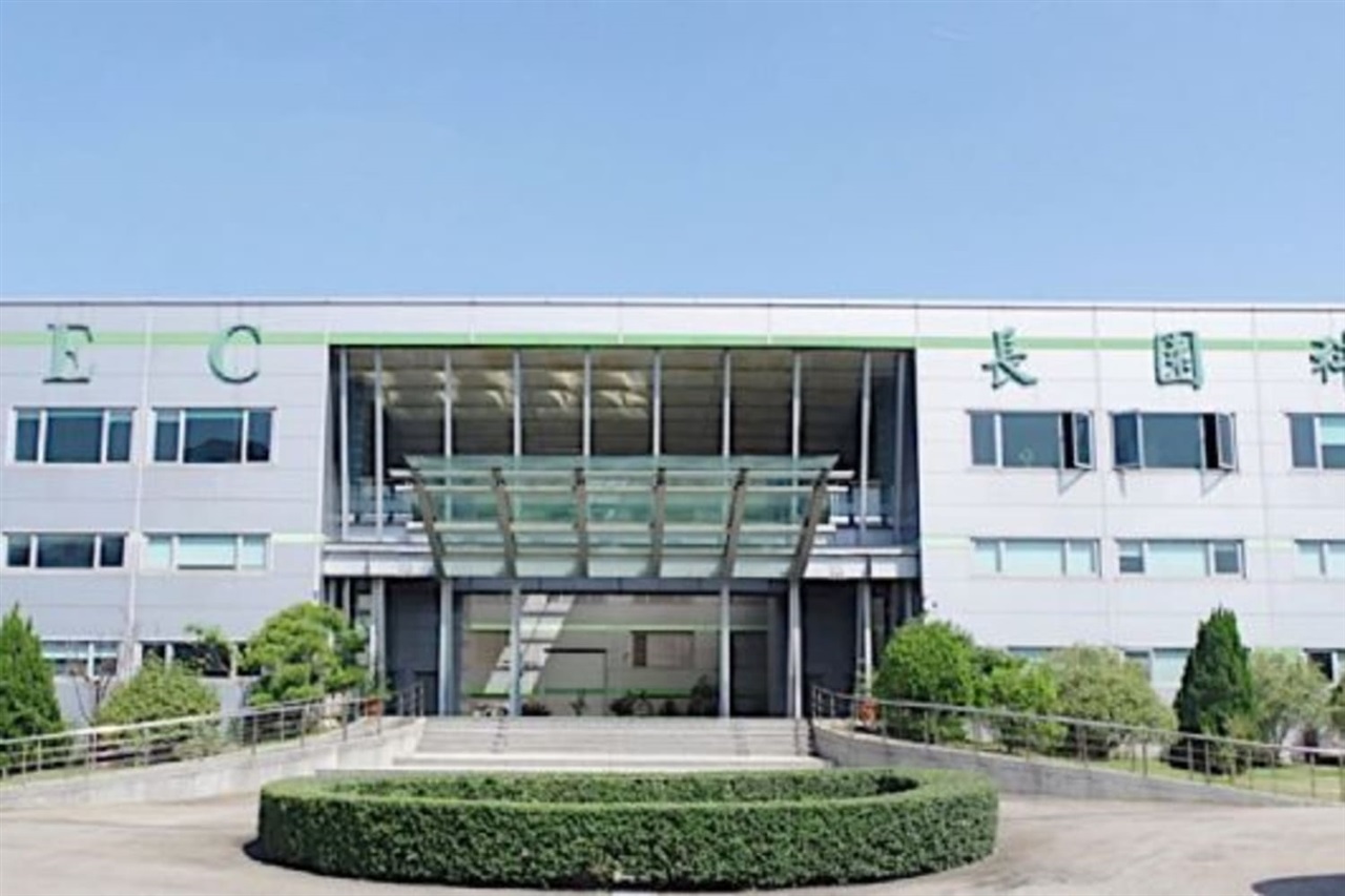 Changs Ascending eyes AI data center backup power, storage growth
