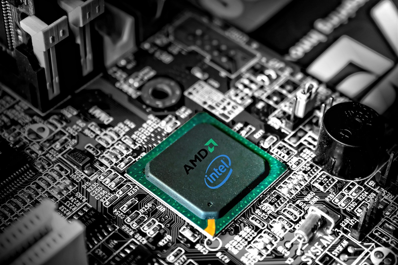 AMD pushes ROCm for agentic workloads while Intel holds on to OpenVINO