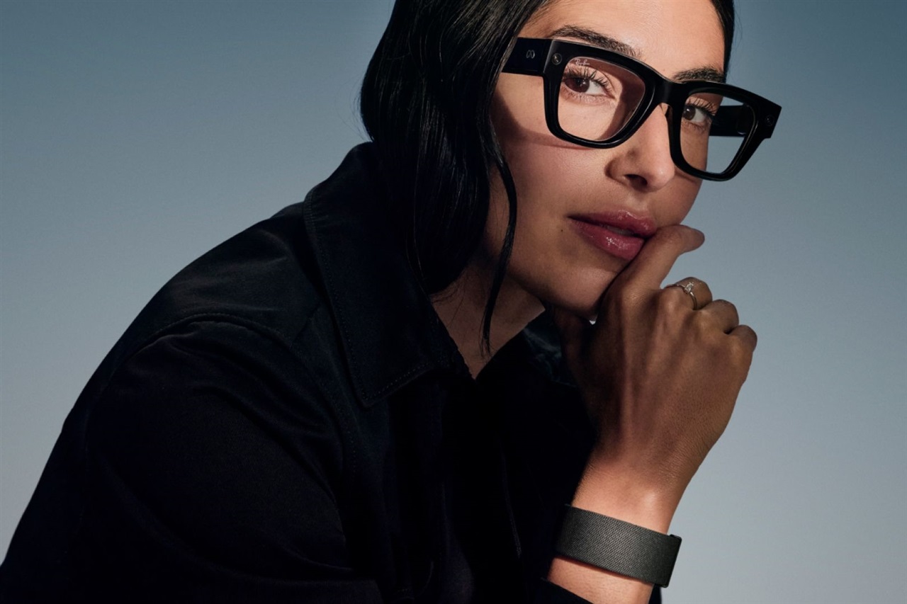 Meta stretches its glasses lineup from US$249 to US$1,299.99 as rivals close in