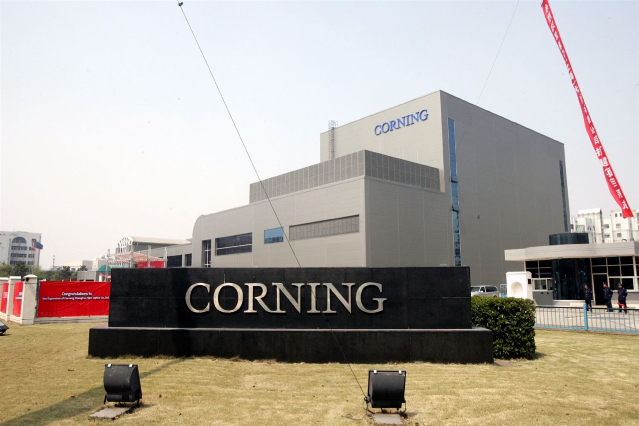 AT&T va Corning'dan 3 mlrd dollarlik shartnoma 🔌