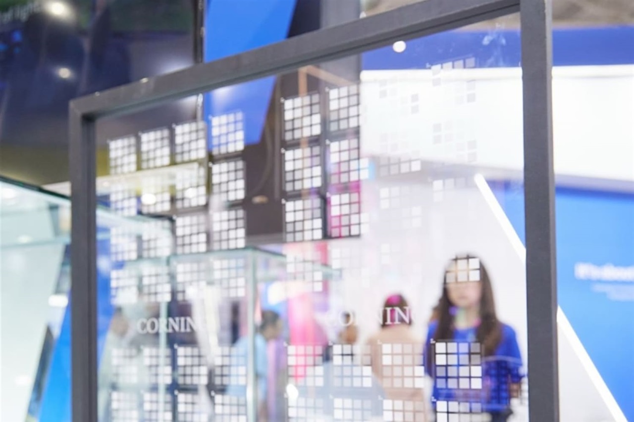 Four glass makers converge on 510x515mm substrate, hinting at TSMC's next move