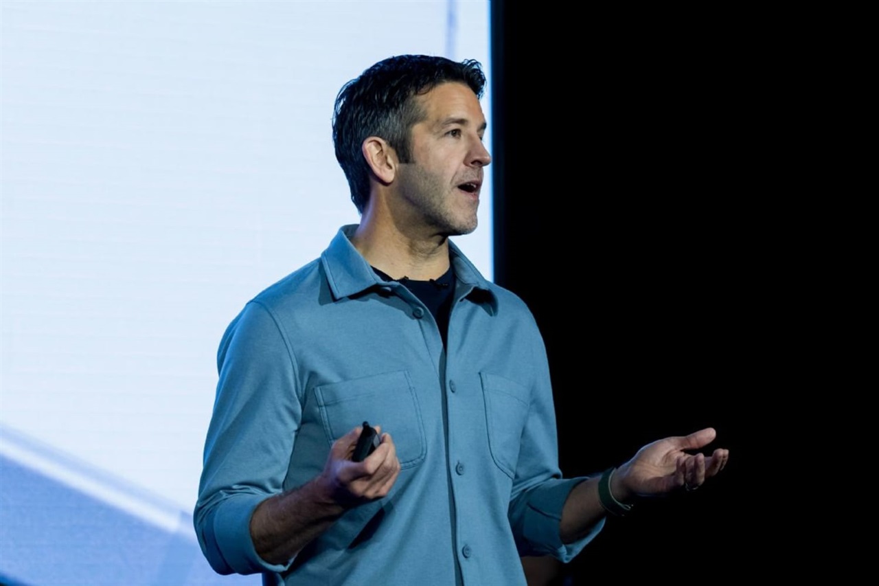 Apple's Ternus pushes management cuts, faster hardware