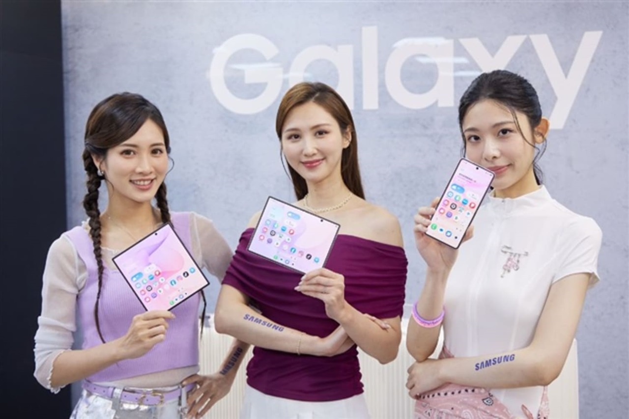 Samsung arms for memory price surge with AI, services, N-1 phone push