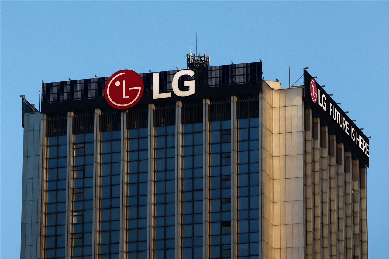 Apple and LG Electronics reportedly team up on branded smart home devices
