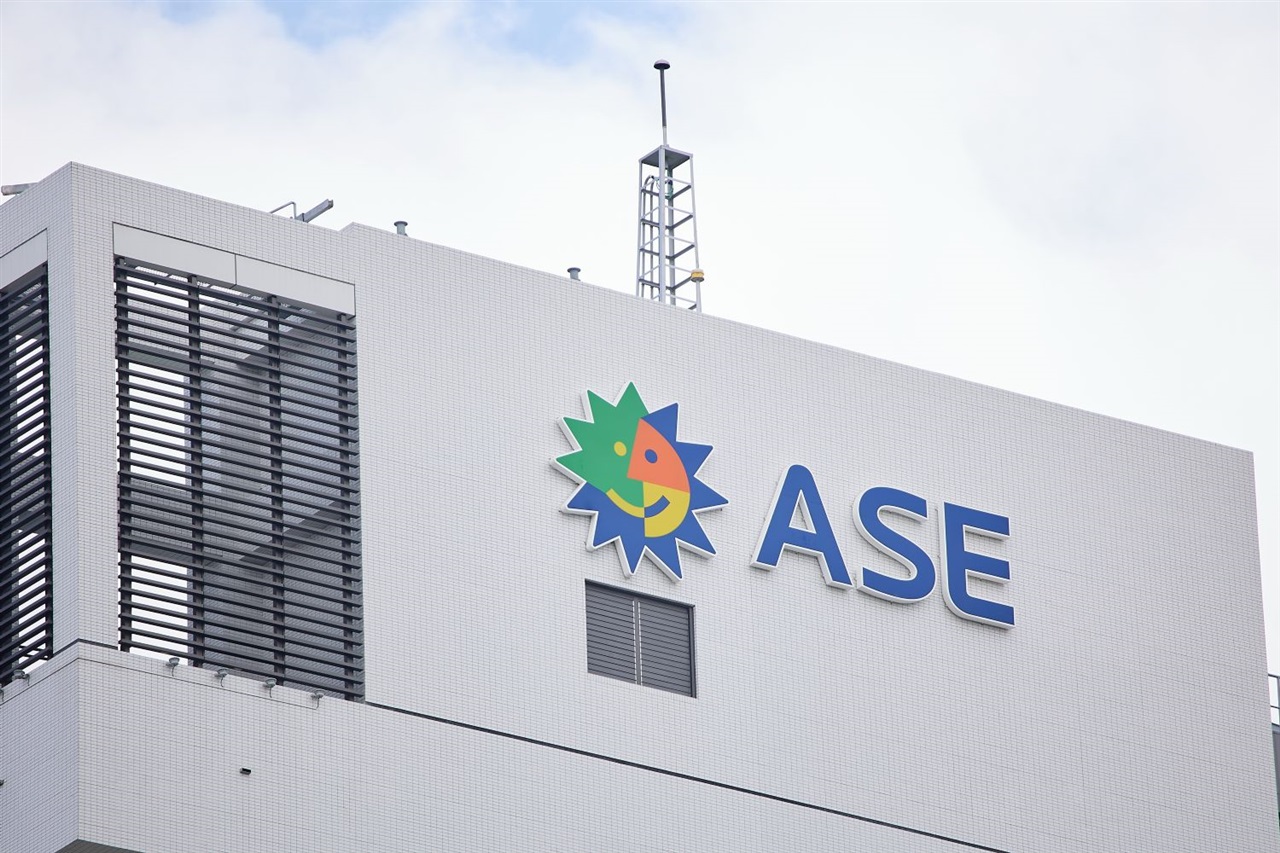 ASE expands PowerSiP platform to improve AI data center power efficiency