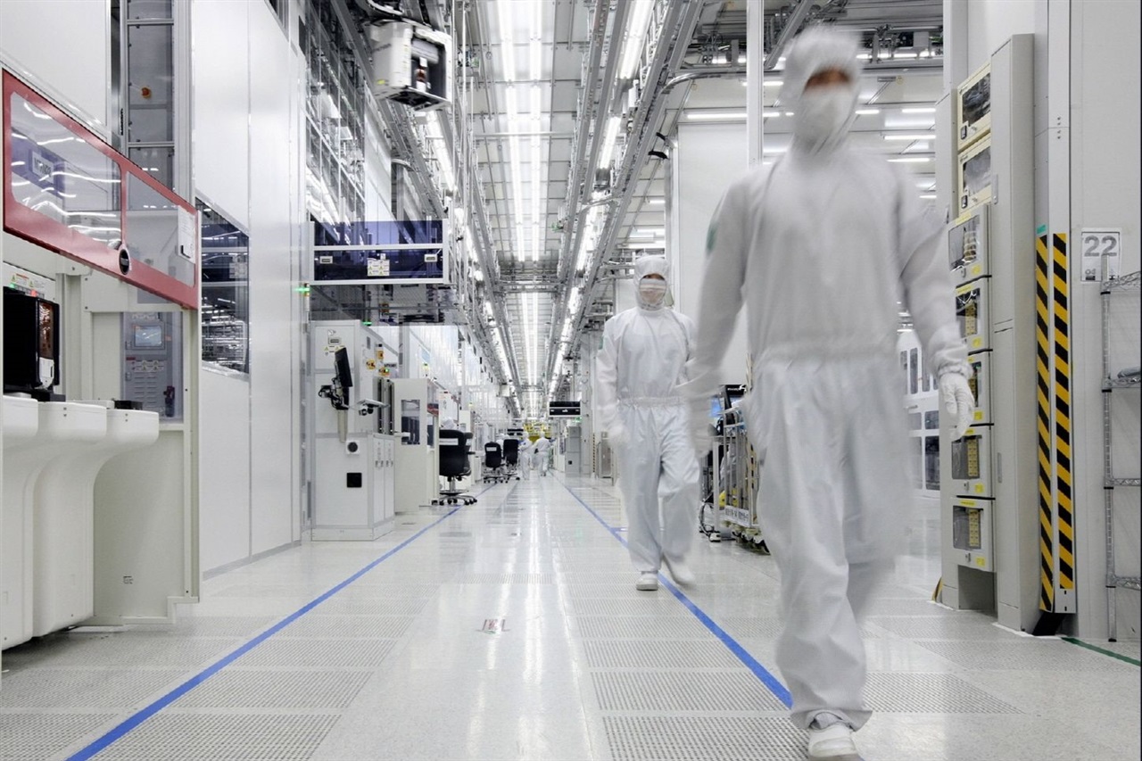 Chinese chip toolmakers buy into hybrid bonding as Huawei looks beyond transistor shrinking