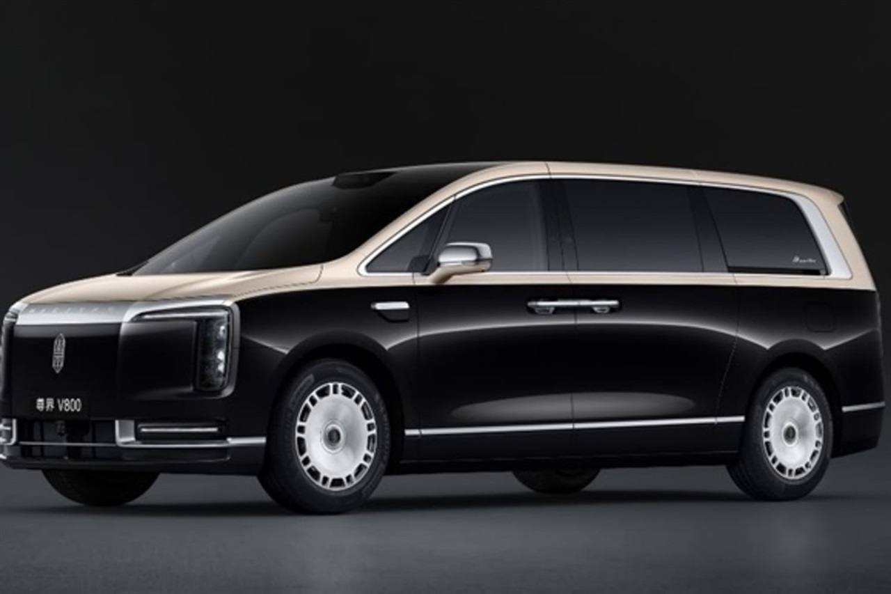 China probes Huawei-JAC Maextro V800 over brake pedal failure