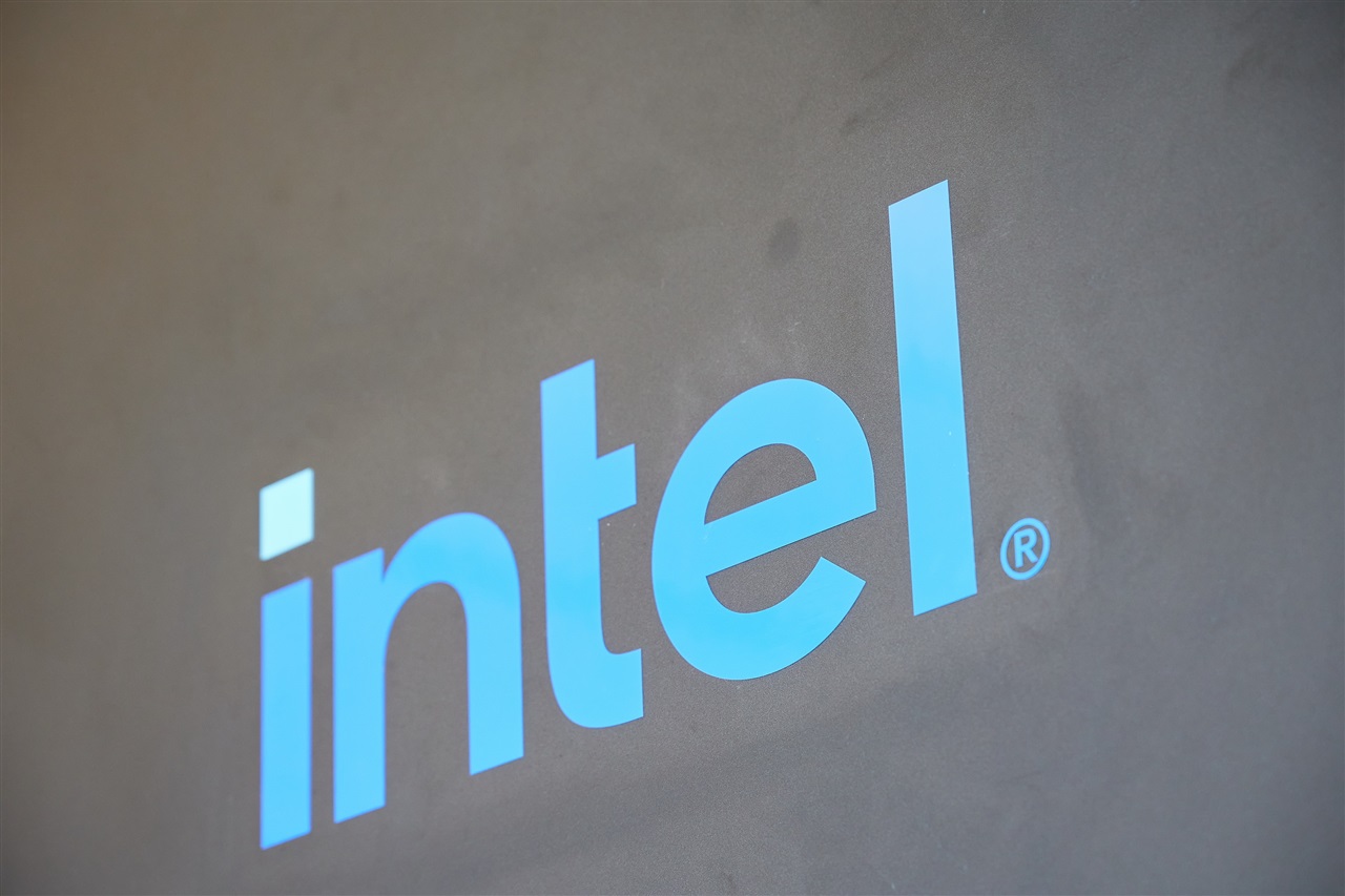 Intel requests FCC waiver from US foreign robot ban, citing impact on US chipmaking
