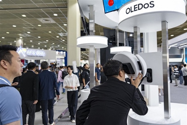 Sunic System wins overseas OLEDoS equipment order