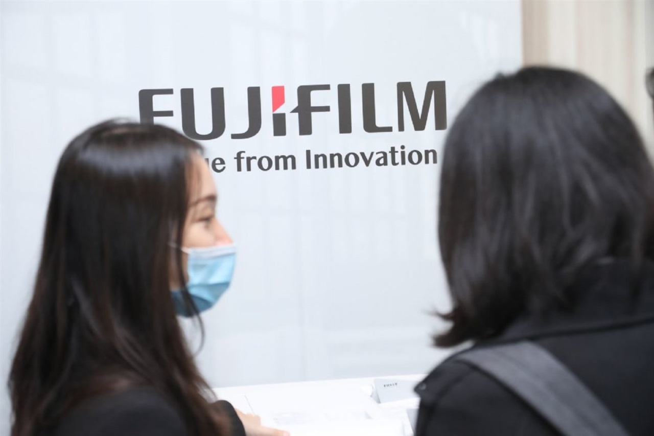 Fujifilm expands South Korean capacity to meet AI chip demand