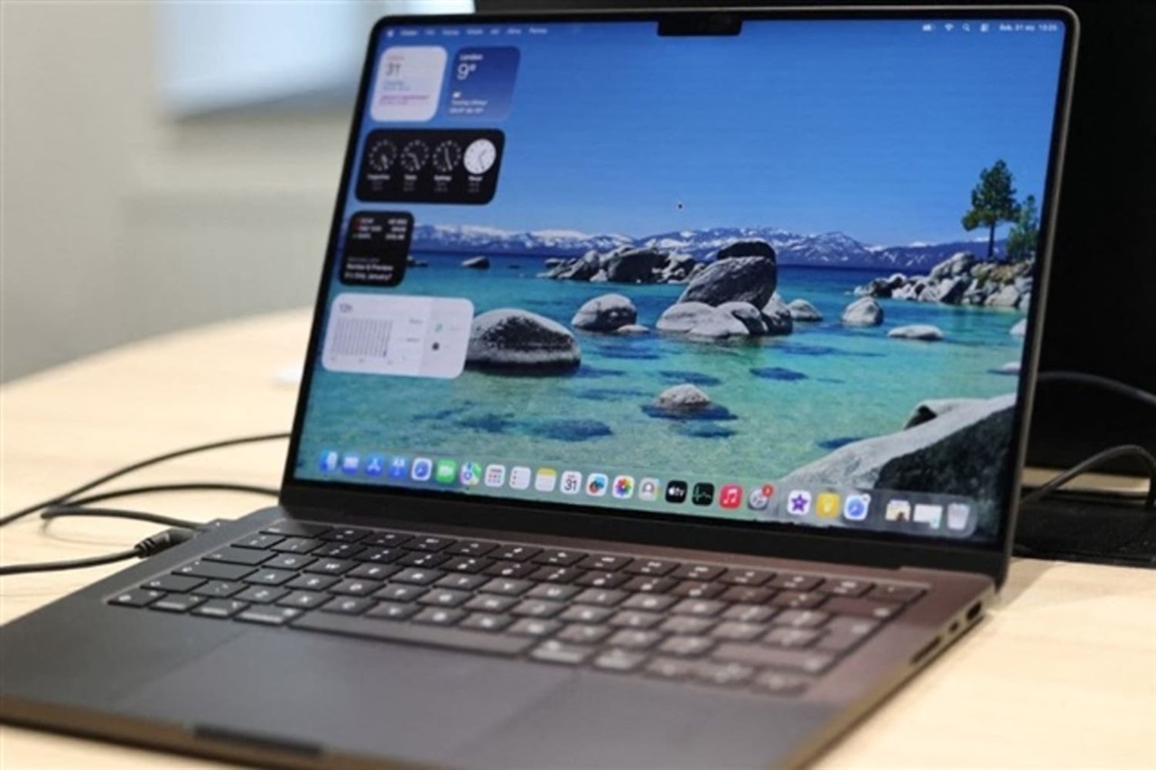 SFC to keep supplying blue host materials for Apple's OLED MacBook Pro, loses blue dopant orders to rivals